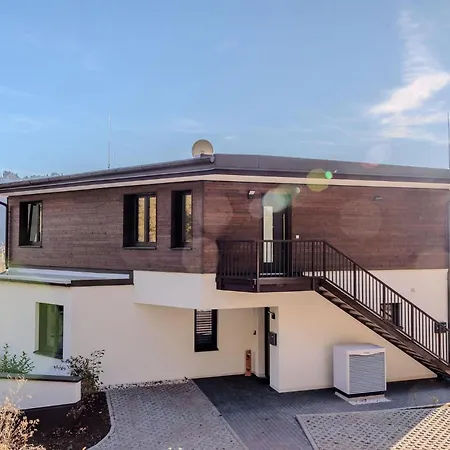 Adlerblick Penthouse Mit Panoramaseeblick Ossiacher Appartement Annenheim