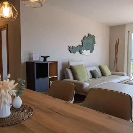 Adlerblick Penthouse Mit Panoramaseeblick Ossiacher Апартаменты *