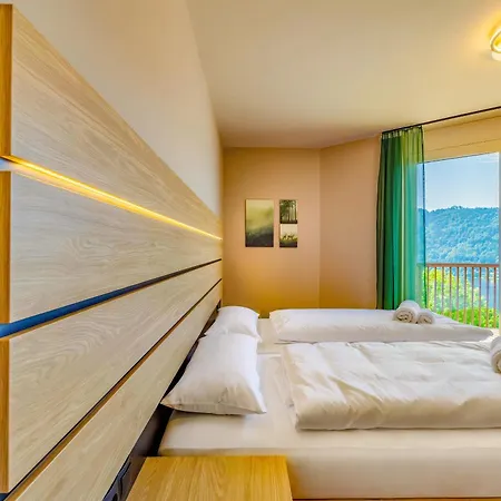 Adlerblick Penthouse Mit Panoramaseeblick Ossiacher Appartement *