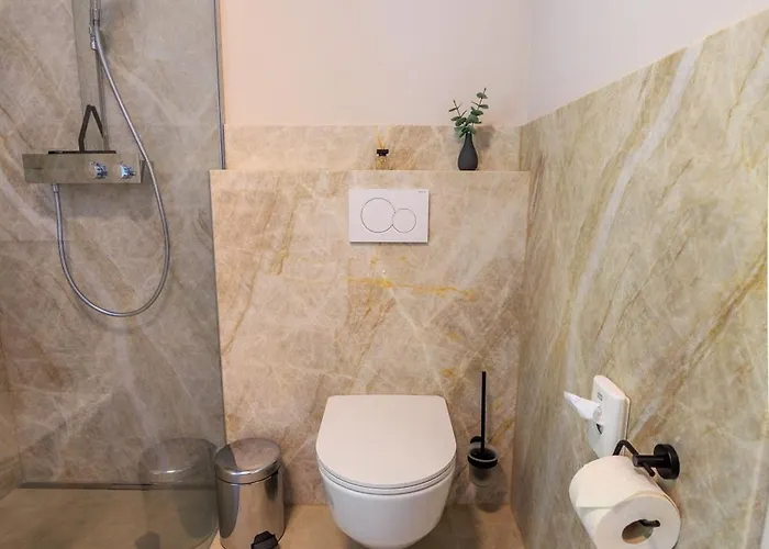 Adlerblick Penthouse Mit Panoramaseeblick Ossiacher Lägenhet *