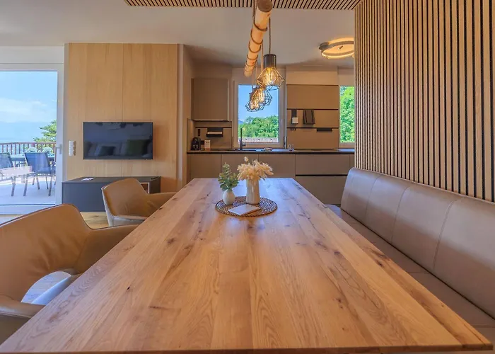 Adlerblick Penthouse Mit Panoramaseeblick Ossiacher Lägenhet Annenheim