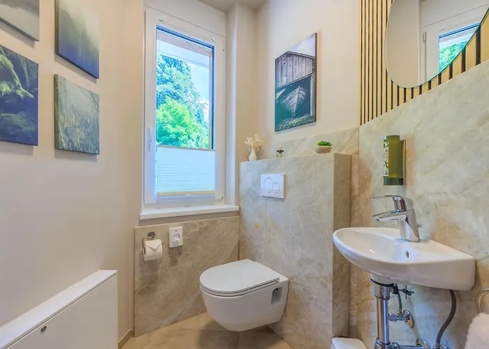 Lägenhet Adlerblick Penthouse Mit Panoramaseeblick Ossiacher