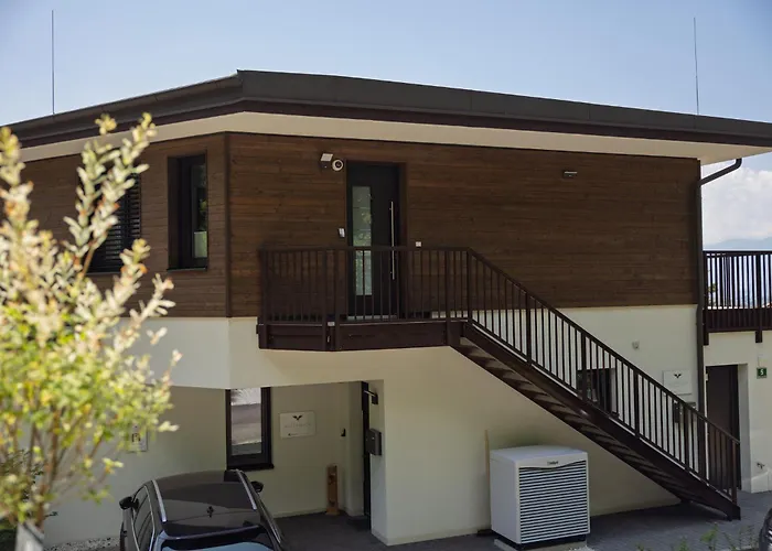 Lägenhet Adlerblick Penthouse Mit Panoramaseeblick Ossiacher
